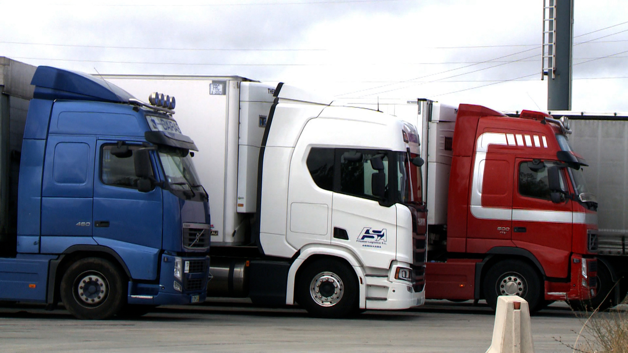 Los transportistas ven insuficiente la ayuda de 20 céntimos y no descartan movilizaciones