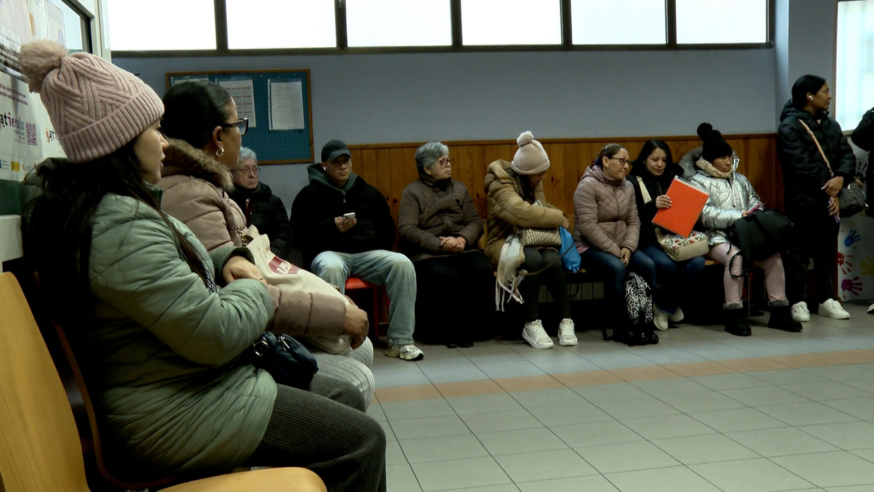 La regularización de personas migrantes se normaliza tras el colapso de las primeras semanas